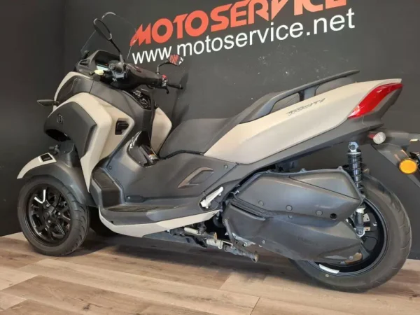 Yamaha Tricity 300 (2021 - 24) - immagine 3