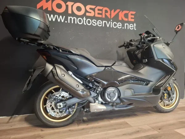 Yamaha T-Max 560 Tech Max (2022 - 24) - immagine 5
