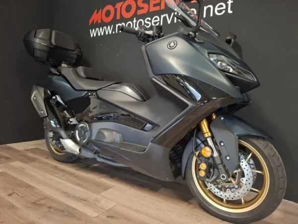 Yamaha T-Max 560 Tech Max (2022 - 24) - immagine 7