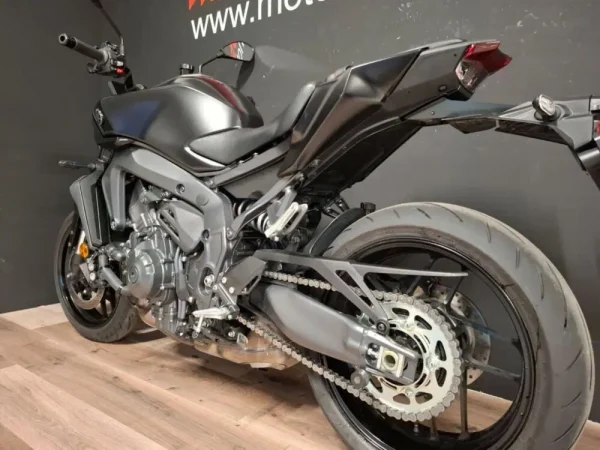 Yamaha MT-09 Y-AMT (2024 - 26) - immagine 3