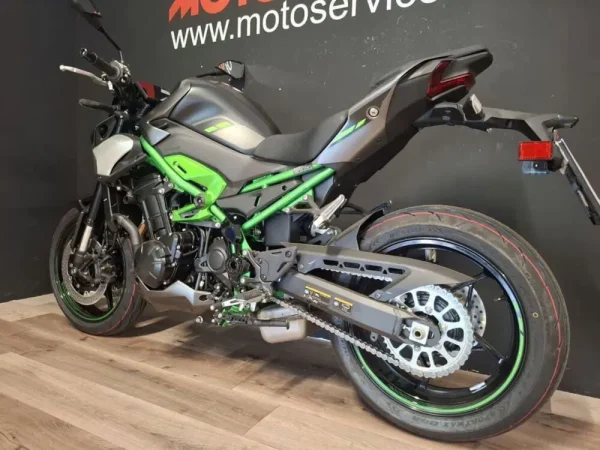 Kawasaki Z 900 (2025 - 26) - immagine 3