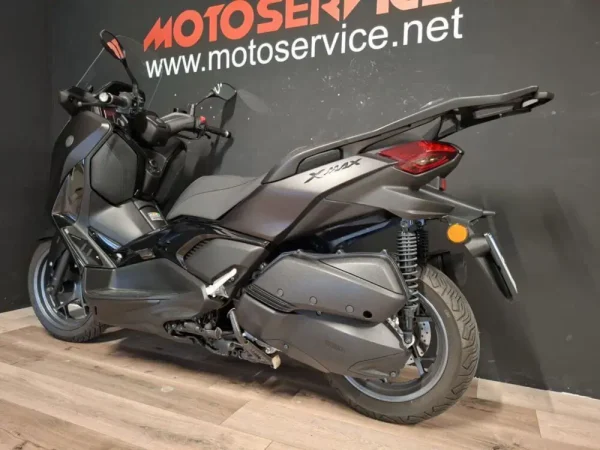 Yamaha X-Max 300 (2025 - 26) - immagine 3